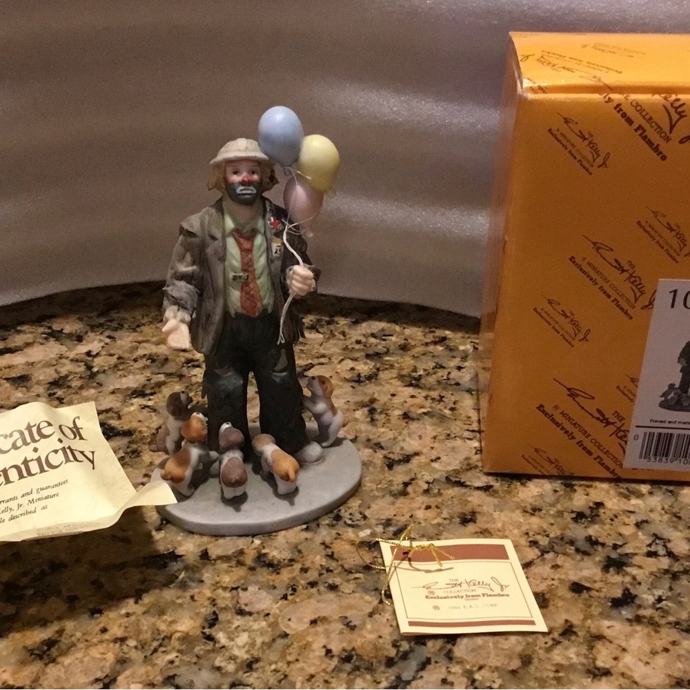 Emmett Kelly “My Favorite Things” figurine